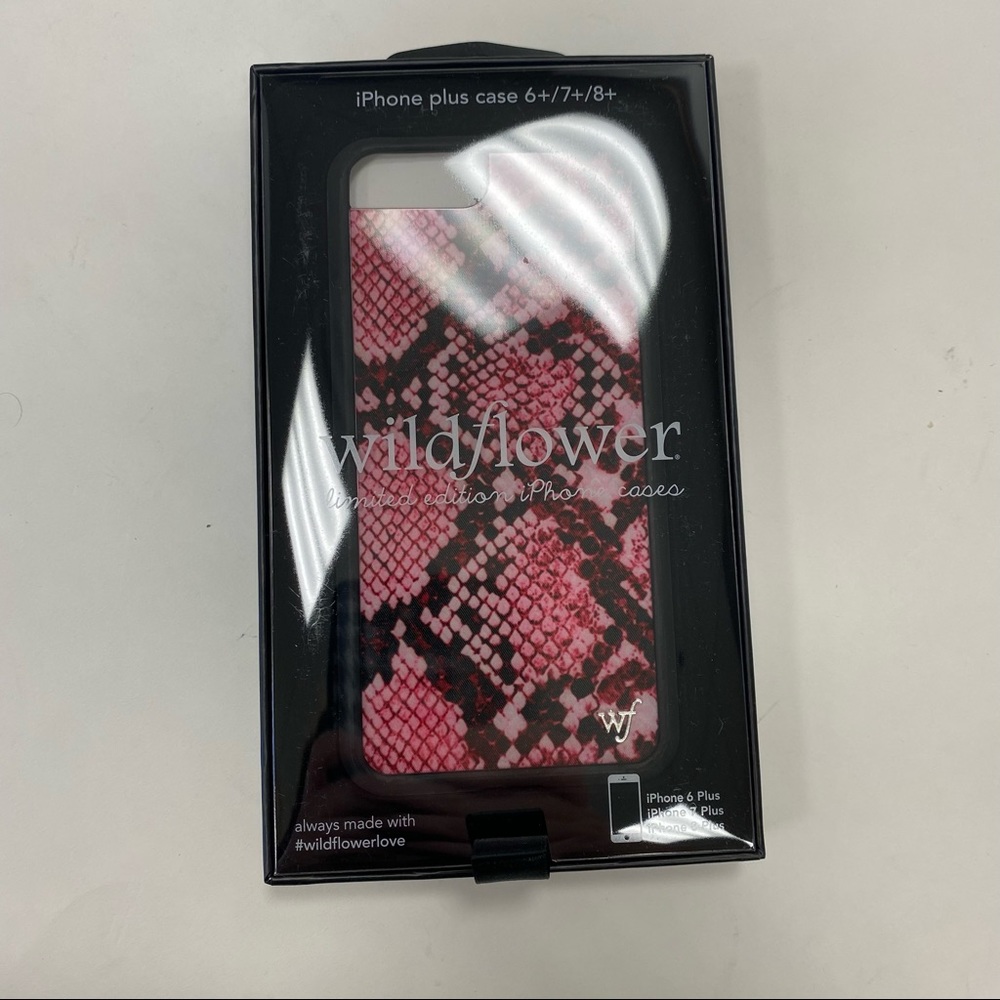 NWT Wildflower pink snakeskin iphone 6+/7+/8+ case